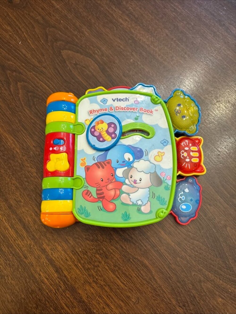 VTech Rhyme & Discover Book – Lights & Sounds Music  Interactive Learning Toy